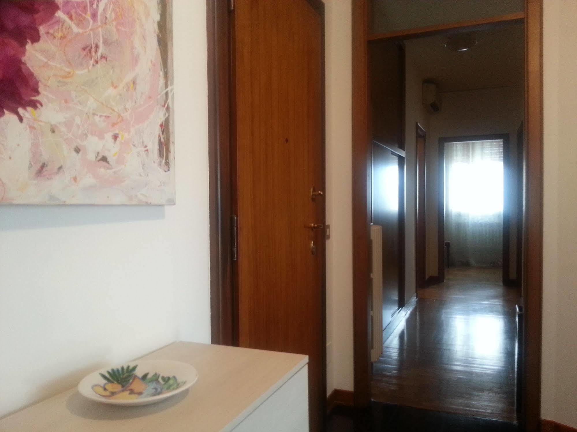 Appartamento Con 2 Camere E Garage Privato! Padova Eksteriør billede