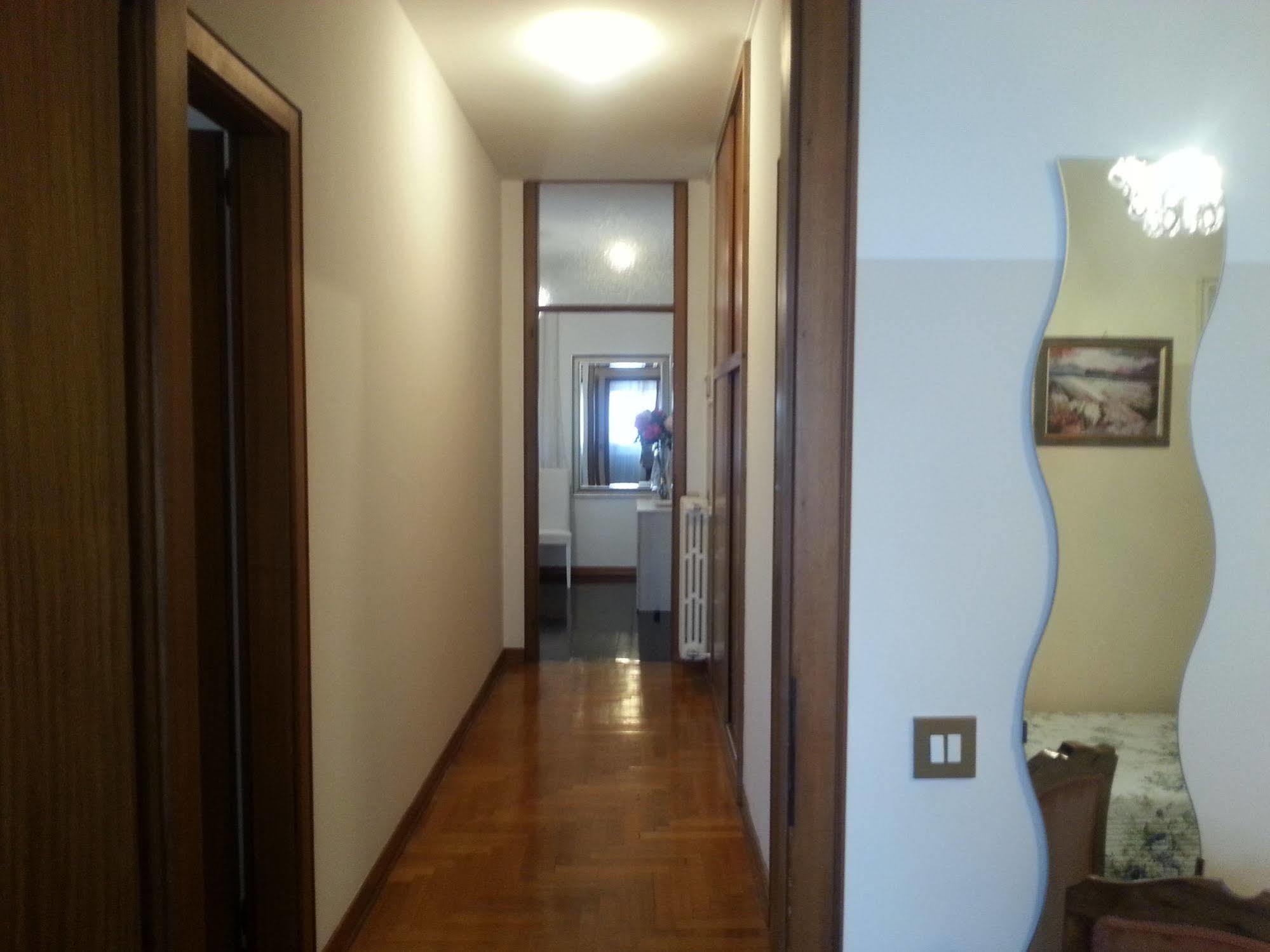 Appartamento Con 2 Camere E Garage Privato! Padova Eksteriør billede